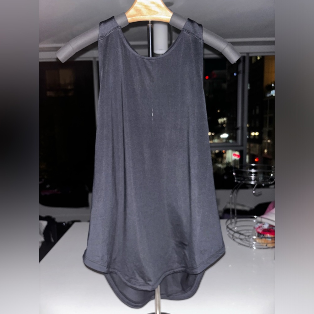 Peloton Distance Racerback Peloton Tape Tank - Picture 4 of 6